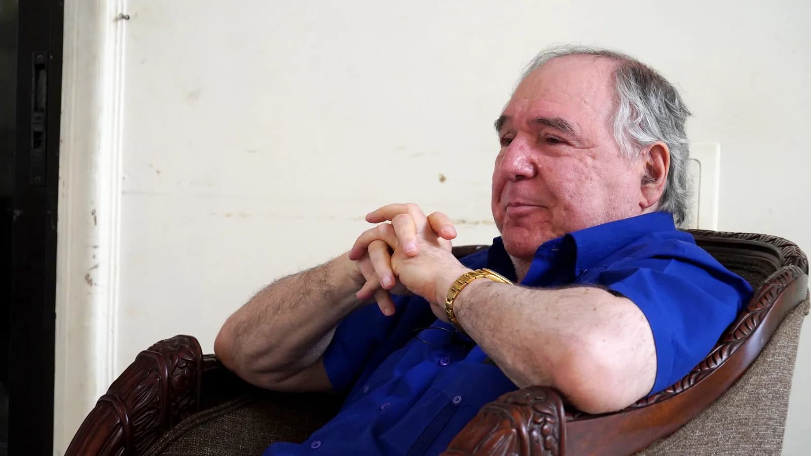 Bucaram permanece en cuidados intensivos, confirma clínica