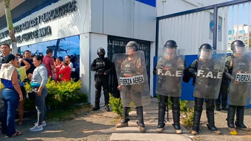 Detienen a 28 pescadores en Manta tras operativos contra