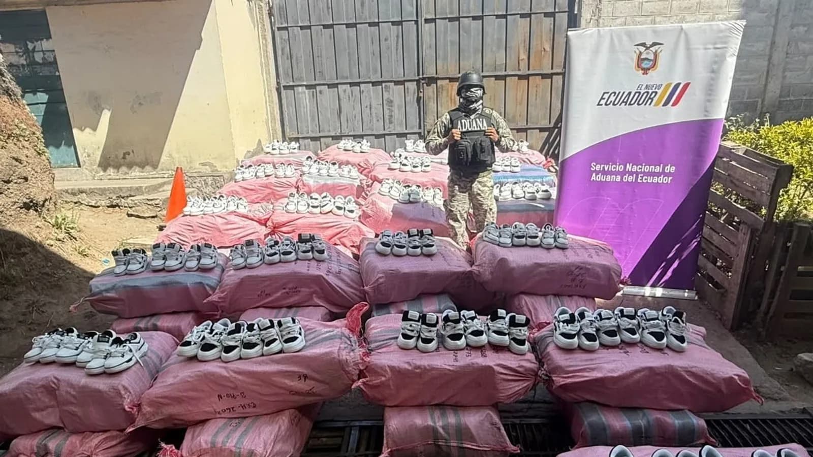Aduanas realiza operativos simultáneos en siete provincias