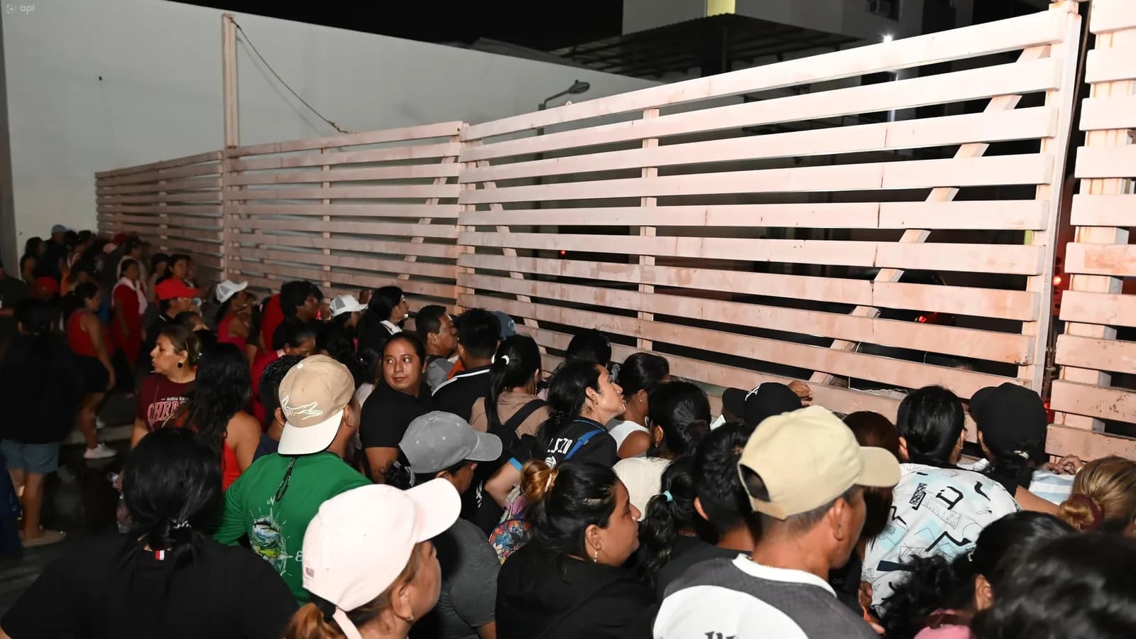 Armada confirma retorno de 28 tripulantes tras operación