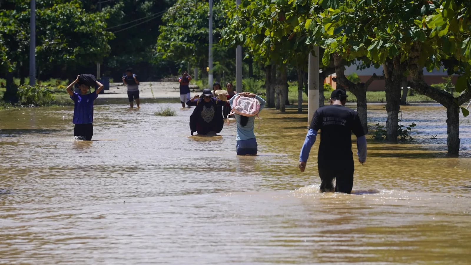 Guayas registra lluvias de todo un año en solo 30 días