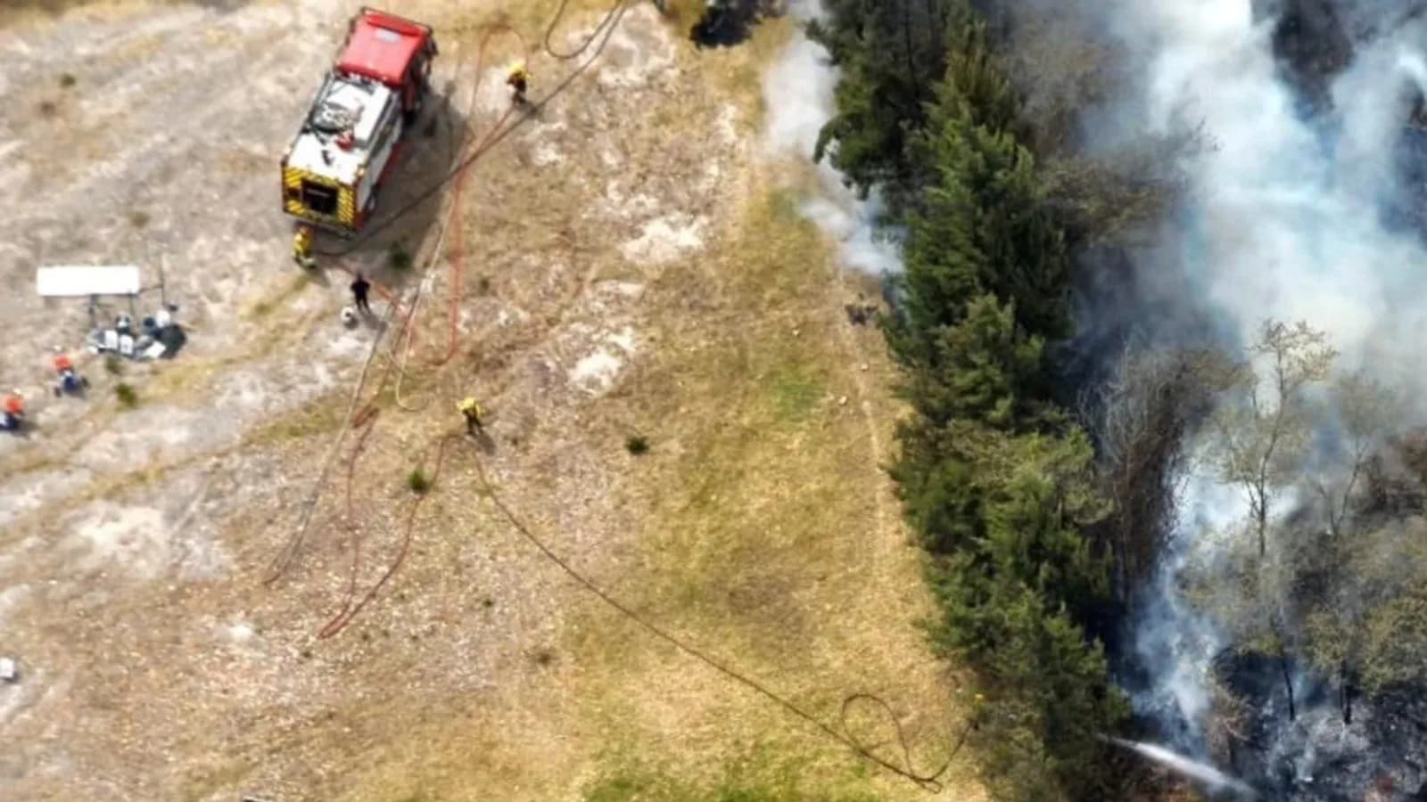 Incendio en Tumbaco genera cierres viales y movilización de